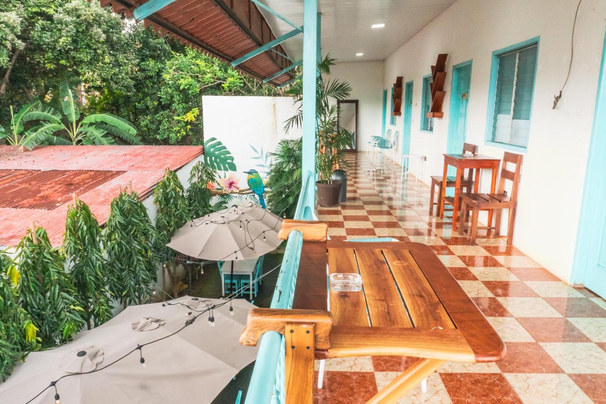 Hostal Eden Moyogalpa Exterior photo