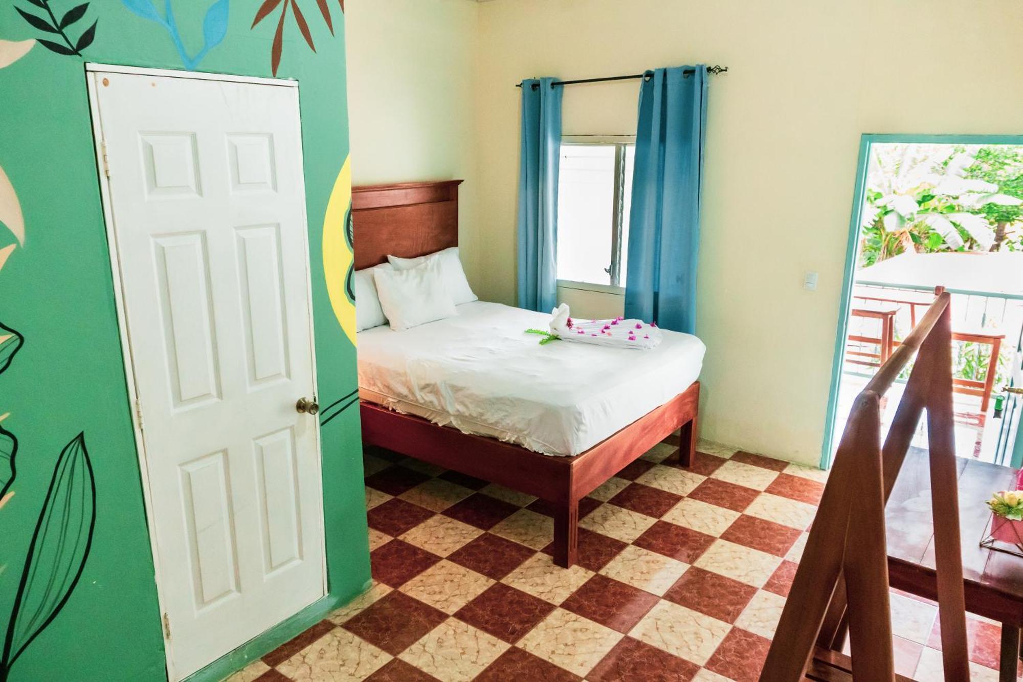 Hostal Eden Moyogalpa Exterior photo