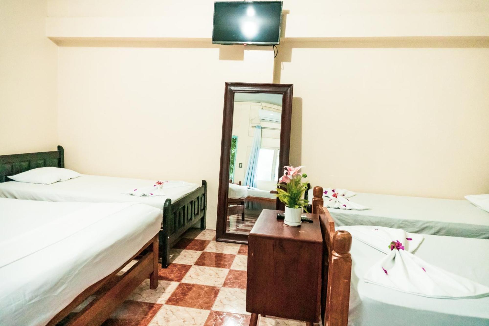 Hostal Eden Moyogalpa Exterior photo